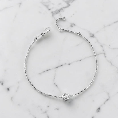 Aurae Moissanite Minimal Bubble Bracelet S925 Sterling Silver D VVS1 detail close-up shot