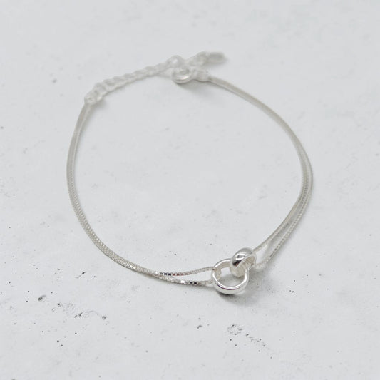 Sleek Interlocking Double-Layer Bracelet