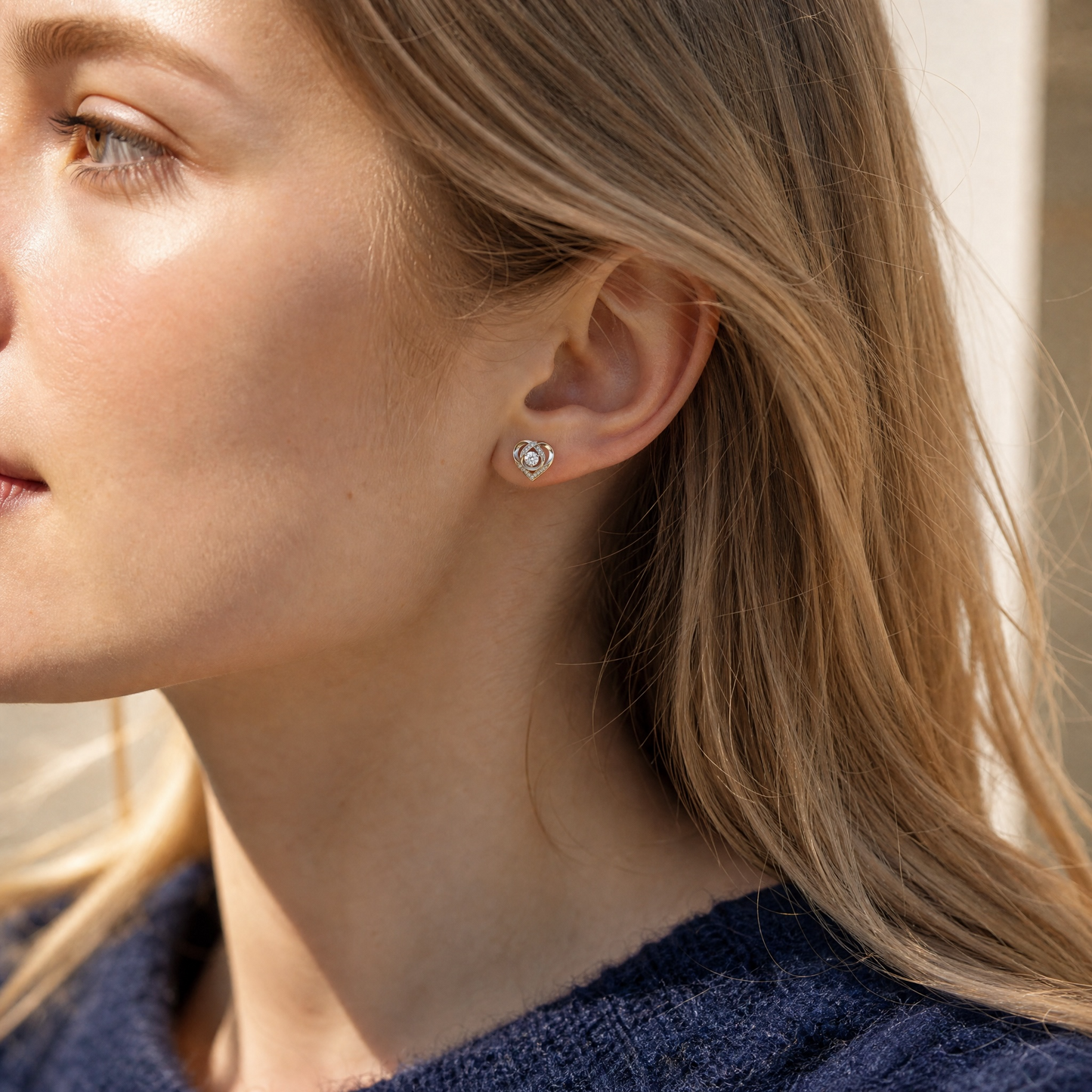 Aurae Moissanite Dancing Heart Stud Earrings S925 Sterling Silver D VVS1 detail close-up shot