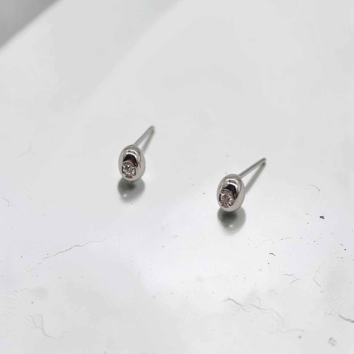 Radiant Sparkling Oval Bean Stud Earrings
