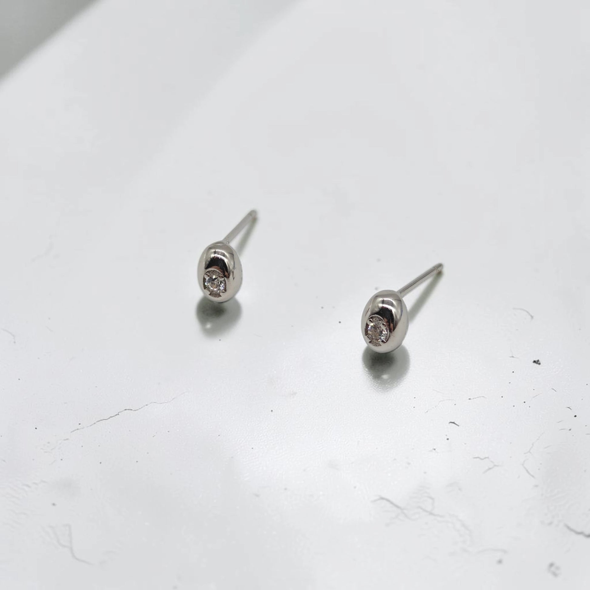 Radiant Sparkling Oval Bean Stud Earrings