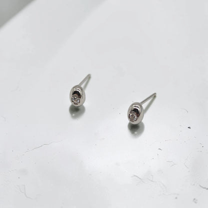 Radiant Sparkling Oval Bean Stud Earrings